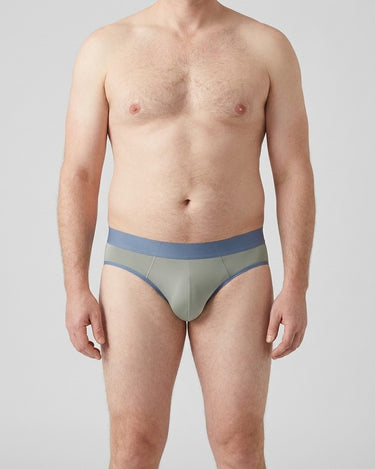 Men's Seamless Silky Microfibre Briefs – worn, front view