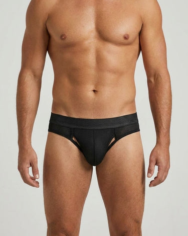 Slip uomo a rete traspiranti – indossato, davanti