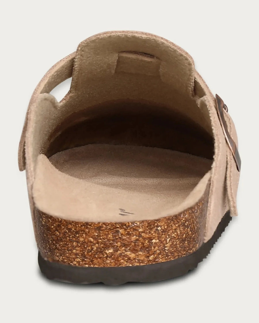 Beiger Clog von hinten, offene Ferse und Rand in Kork-Optik