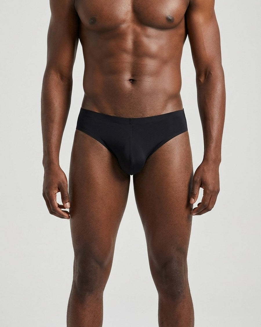 Men's Seamless Briefs – worn, front view
